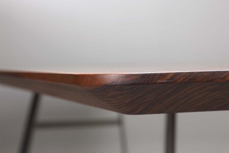 2-Brett Tisch aus Nussholz